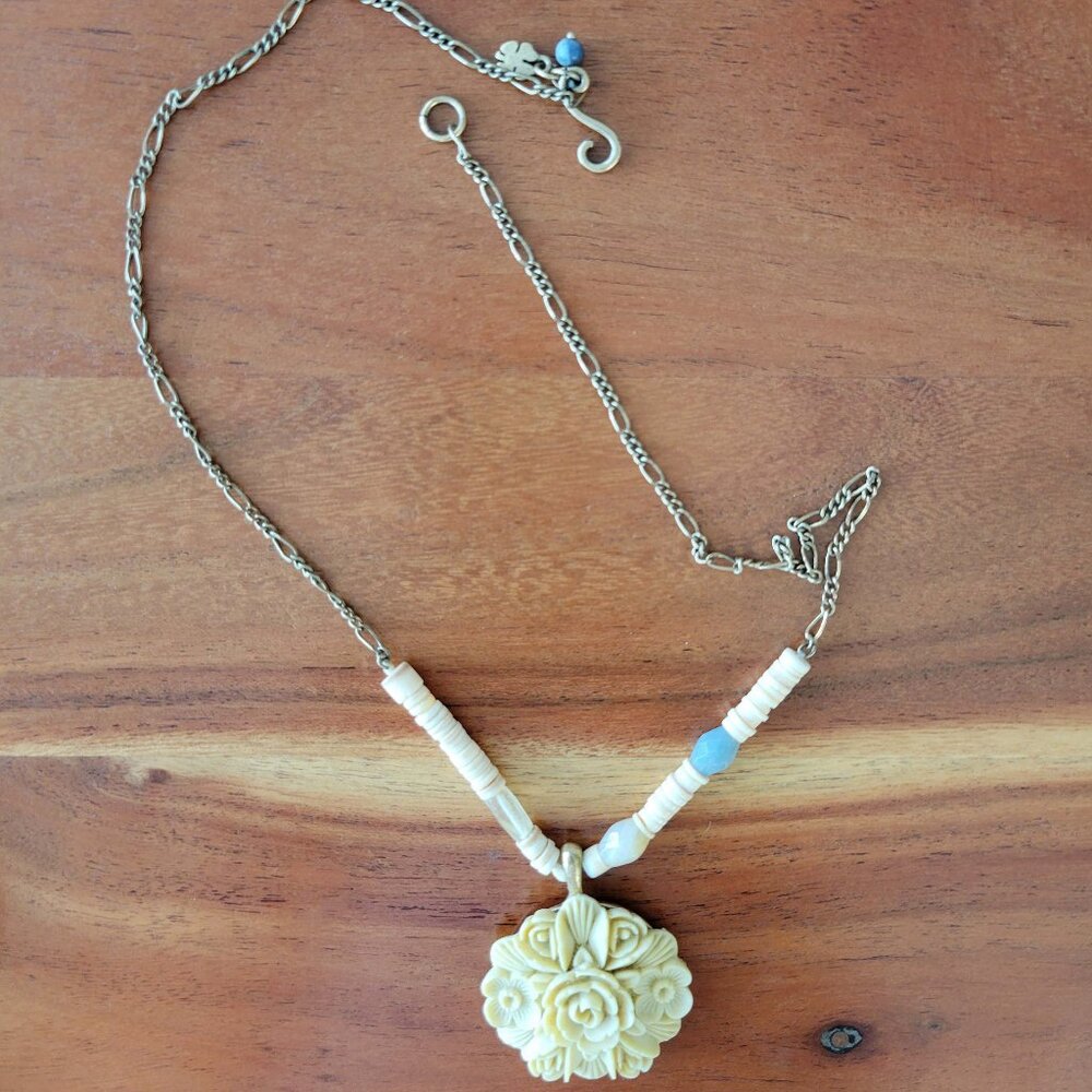 Y2K Lucky Brand Necklace Flower Pendant Boho Love Jewelry